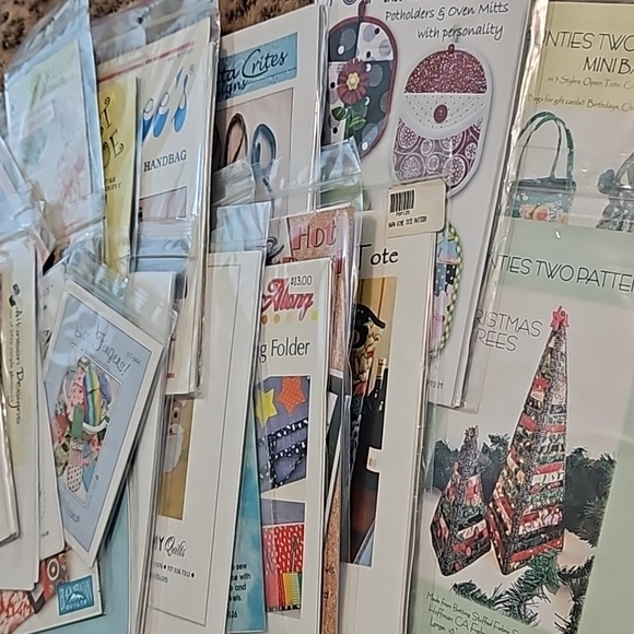 24 craft patterns assorted lot - Picture 3 of 8